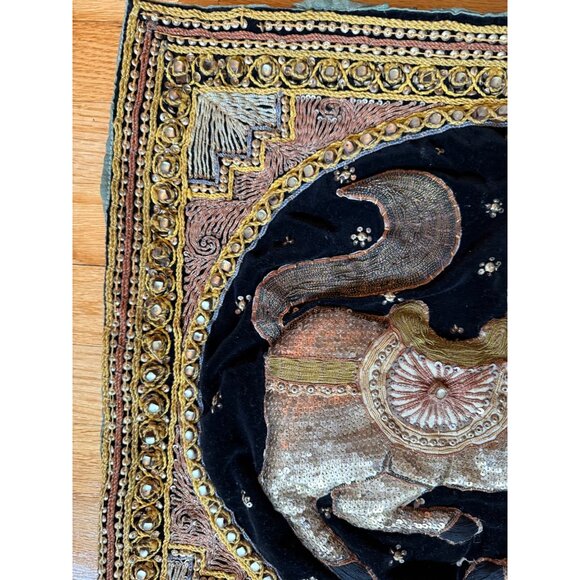 Handmade Burmese Kalaga Embroidered Tapestry Sequined Horse Motif - Picture 4 of 11